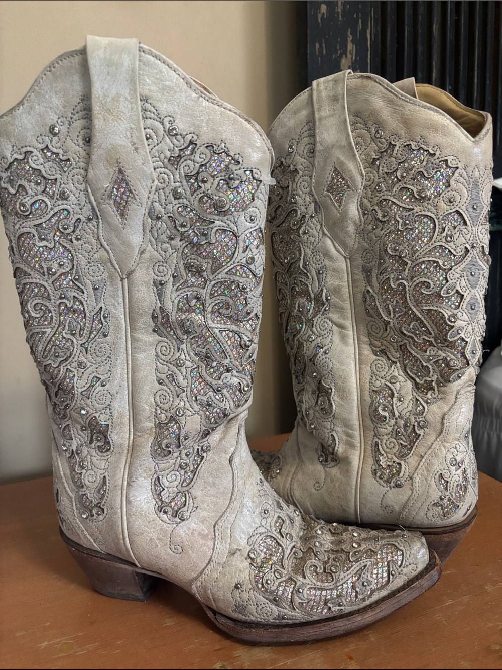 Embellished Ivory Western Heeled Boots with Sparkle Accents